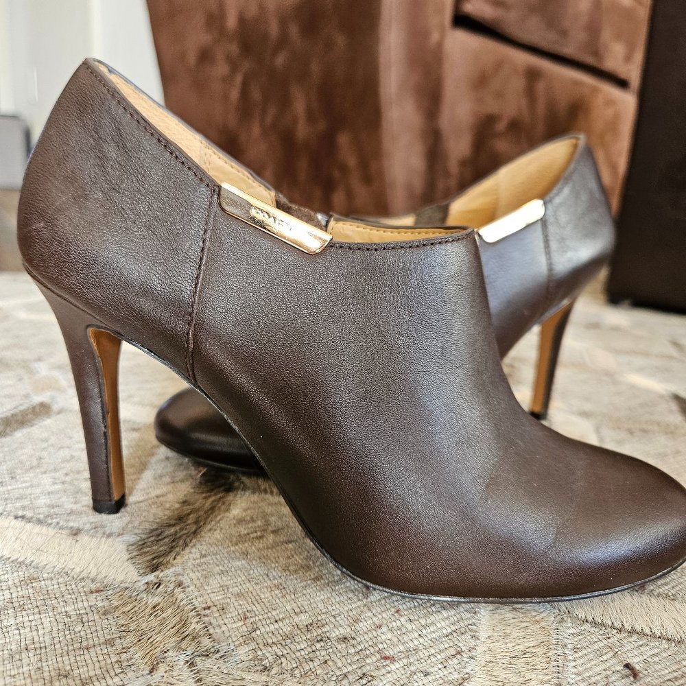 Vintage Coach Seneca Brown Leather Ankle Boots - Picture 4 of 11
